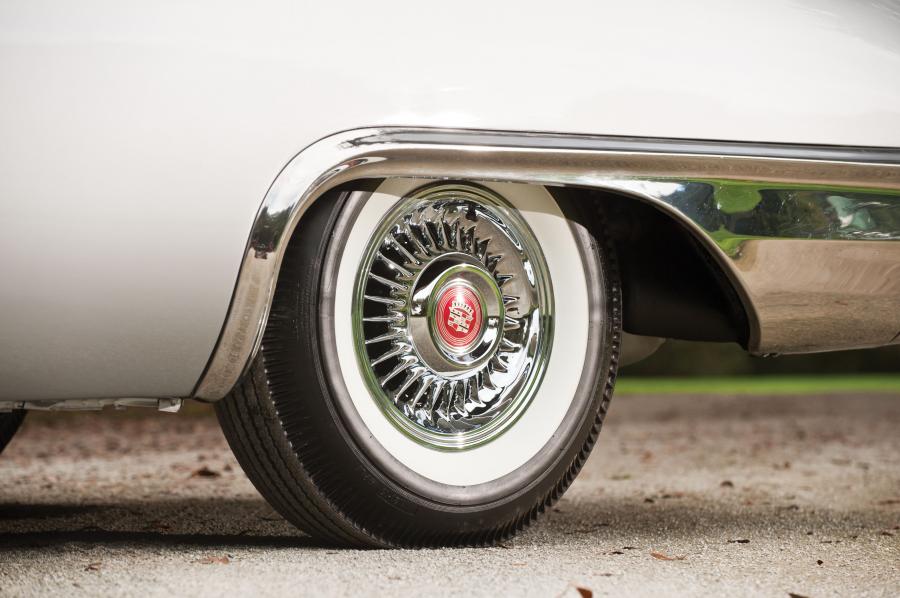  Cadillac Eldorado Biarritz Convertible 1957 года  (фото 66 из 98)